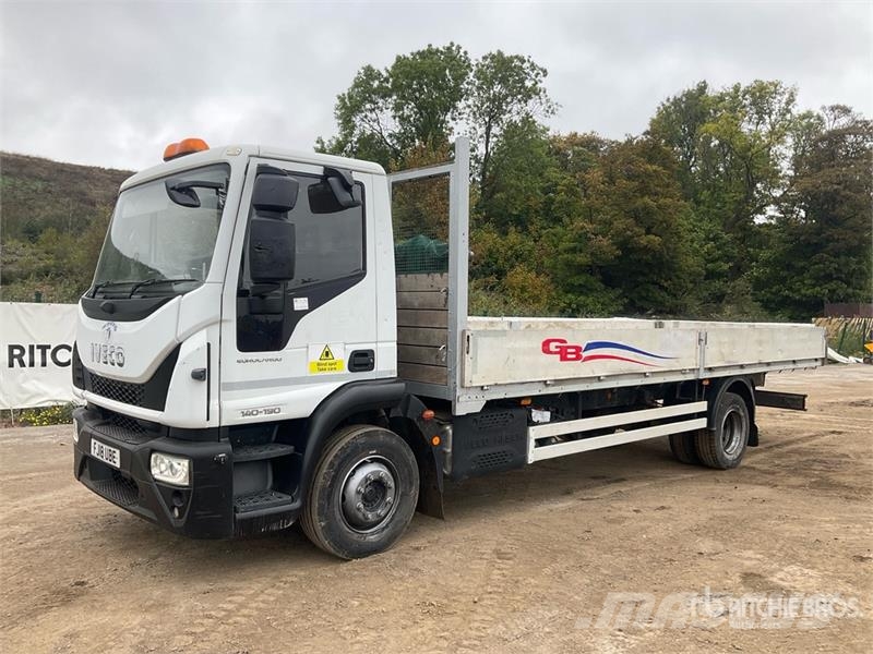 Iveco Flatbed Truck Platformas/izkraušana no sāniem