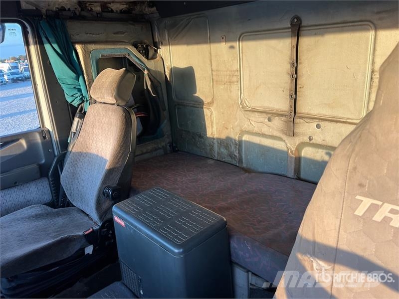 Iveco GMC GZ 125 on Iveco Eurostar 240E47 6x2 Dump Truc Autogru
