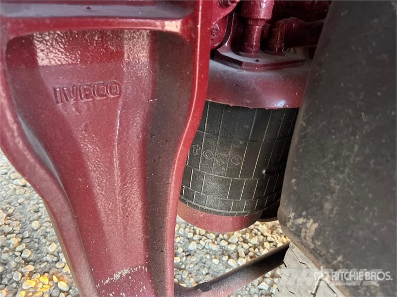 Iveco GMC GZ 125 on Iveco Eurostar 240E47 6x2 Dump Truc Autogru