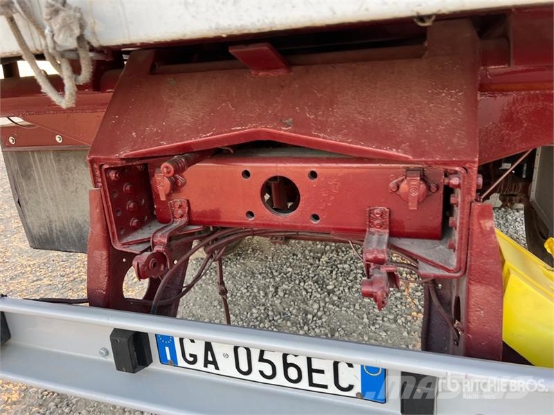Iveco GMC GZ 125 on Iveco Eurostar 240E47 6x2 Dump Truc Autogru