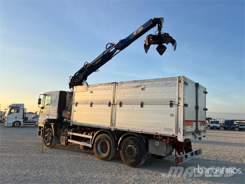 Iveco GMC GZ 125 on Iveco Eurostar 240E47 6x2 Dump Truc Autogru