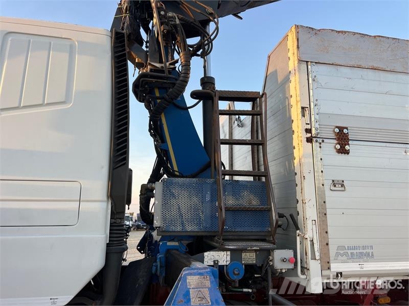 Iveco GMC GZ 125 on Iveco Eurostar 240E47 6x2 Dump Truc Autogru