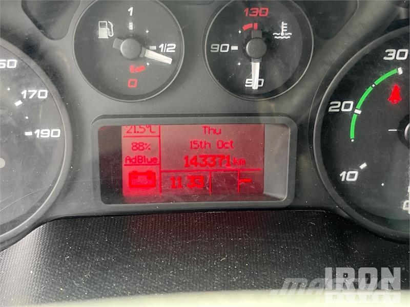 Iveco KIPPER3,5T 4x2 Flatbed Dump Truck (Inoperable) Tippbil