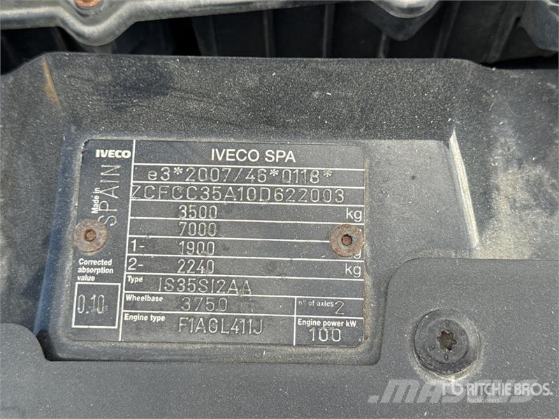 Iveco MT 202 20.2 m on Iveco 35-140 4x2 Camion Nacelle B Teherautóra szerelt emelők és állványok
