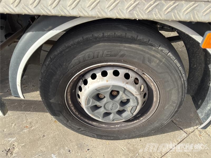 Iveco MT 202 20.2 m on Iveco 35-140 4x2 Camion Nacelle B Teherautóra szerelt emelők és állványok