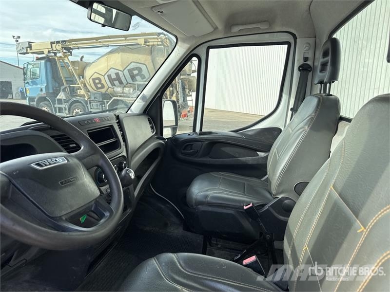 Iveco MT 202 20.2 m on Iveco 35-140 4x2 Camion Nacelle B Teherautóra szerelt emelők és állványok
