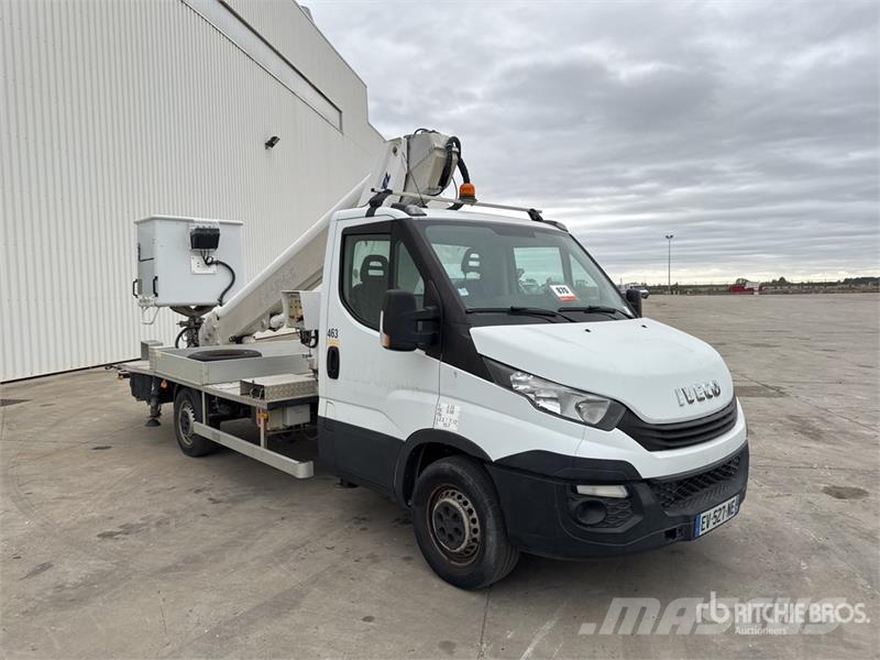 Iveco MT 202 20.2 m on Iveco 35-140 4x2 Camion Nacelle B Bilmontert lift