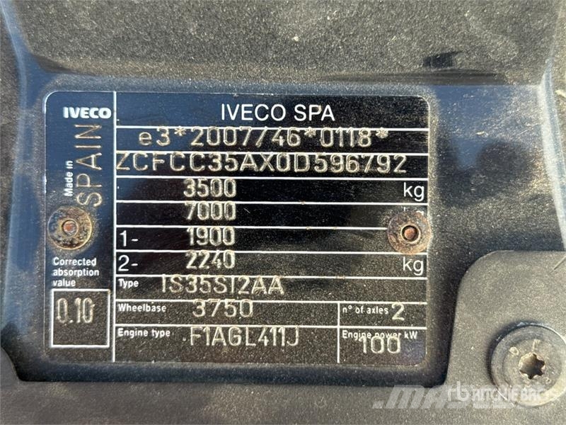 Iveco MT 202 20.2 m on Iveco 35-140 4x2 Camion Nacelle B Teherautóra szerelt emelők és állványok