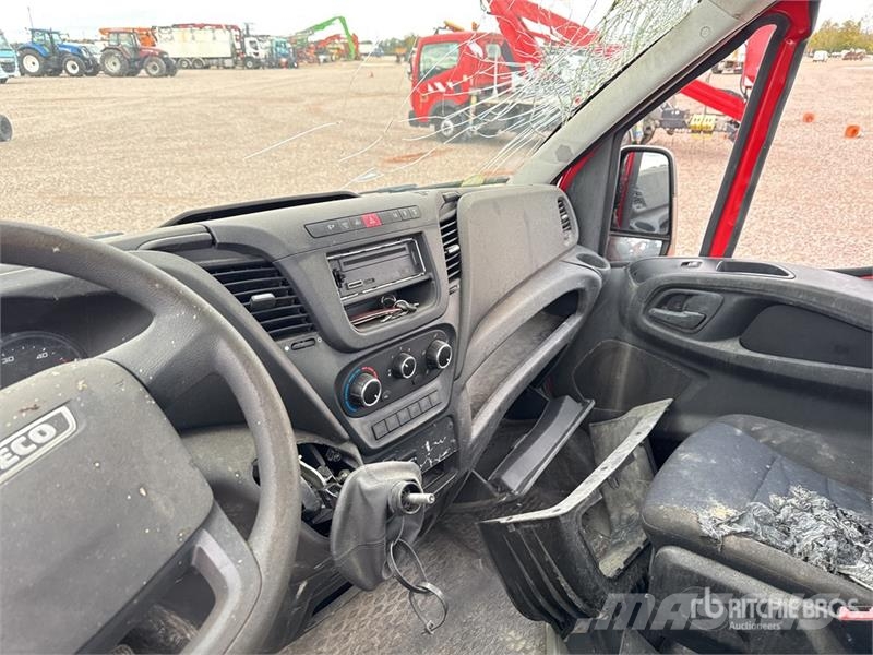 Iveco on Iveco 35-120 4x2 Camion Nacelle Bucket Truck (I Auto korvtõstukid