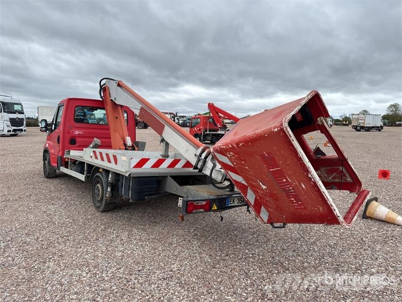 Iveco on Iveco 35-120 4x2 Camion Nacelle Bucket Truck (I Auto korvtõstukid