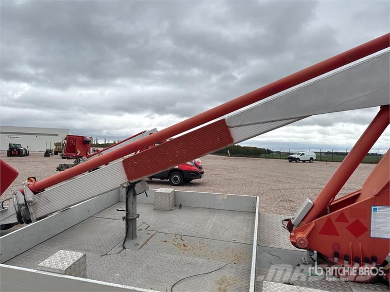 Iveco on Iveco 35-120 4x2 Camion Nacelle Bucket Truck (I Auto korvtõstukid