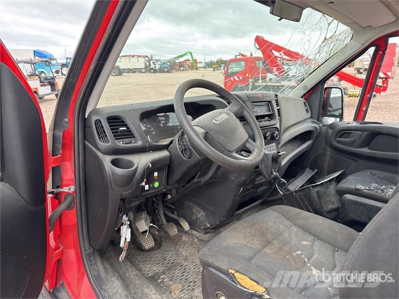 Iveco on Iveco 35-120 4x2 Camion Nacelle Bucket Truck (I Auto korvtõstukid