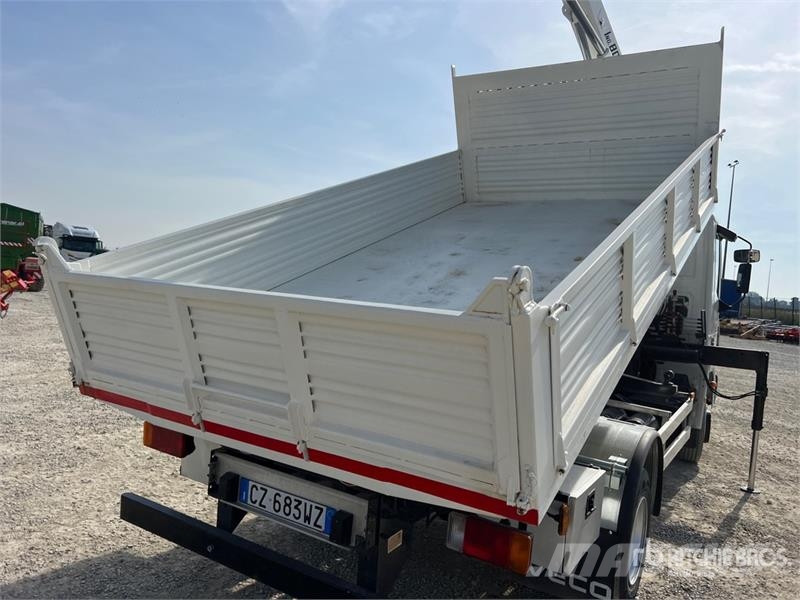 Iveco on Iveco Eurocargo 4x2 Dump Truck with Crane Darus teherautók