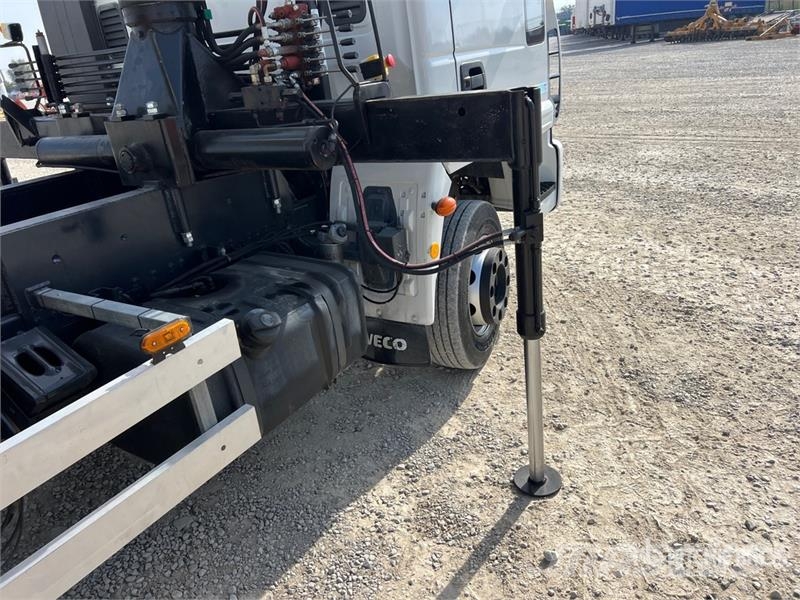 Iveco on Iveco Eurocargo 4x2 Dump Truck with Crane Darus teherautók
