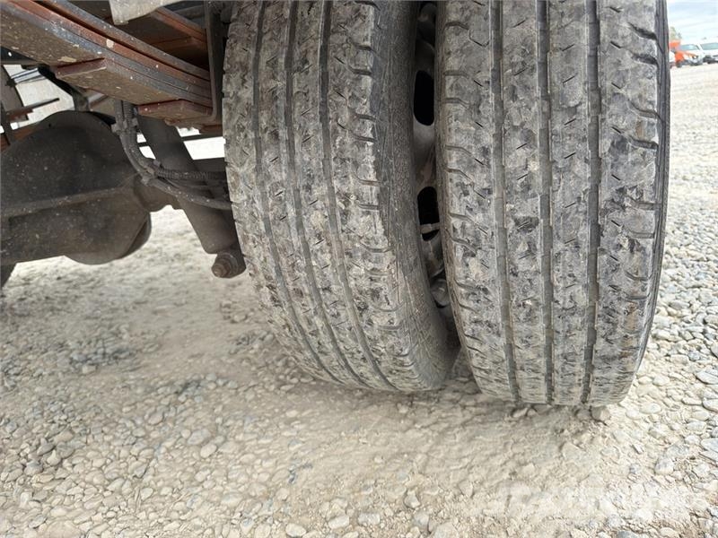 Iveco Palfinger PK3400 990 kg on Iveco Daily 35C14 Dump Tovornjaki z žerjavom