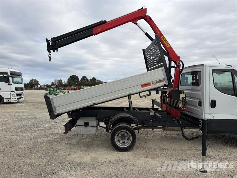 Iveco Palfinger PK3400 990 kg on Iveco Daily 35C14 Dump Tovornjaki z žerjavom