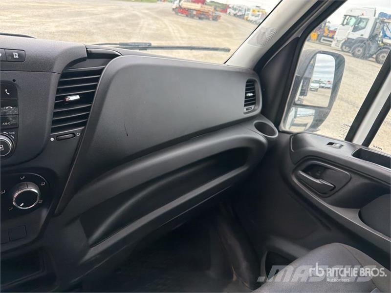 Iveco Palfinger PK3400 990 kg on Iveco Daily 35C14 Dump Tovornjaki z žerjavom