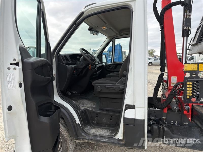 Iveco Palfinger PK3400 990 kg on Iveco Daily 35C14 Dump Tovornjaki z žerjavom
