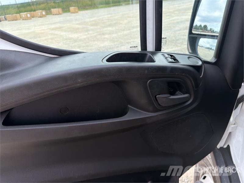 Iveco Palfinger PK3400 990 kg on Iveco Daily 35C14 Dump Tovornjaki z žerjavom