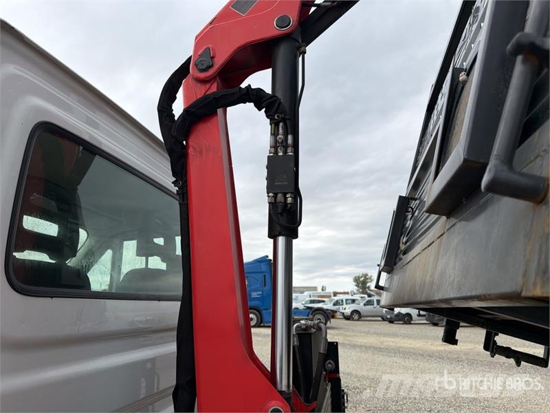 Iveco Palfinger PK3400 990 kg on Iveco Daily 35C14 Dump Tovornjaki z žerjavom