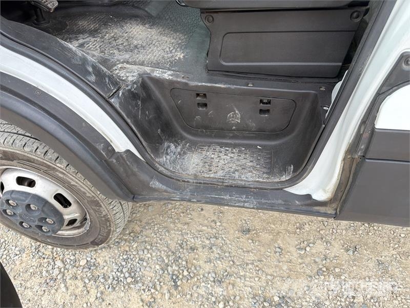 Iveco Palfinger PK3400 990 kg on Iveco Daily 35C14 Dump Tovornjaki z žerjavom