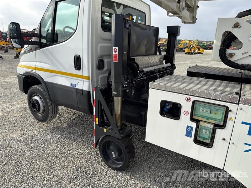 Iveco Palfinger Tunlift 737-500 5 m on Iveco Daily 70-1 LKW-Arbeitsbühnen