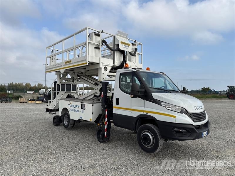 Iveco Palfinger Tunlift 737-500 5 m on Iveco Daily 70-1 LKW-Arbeitsbühnen