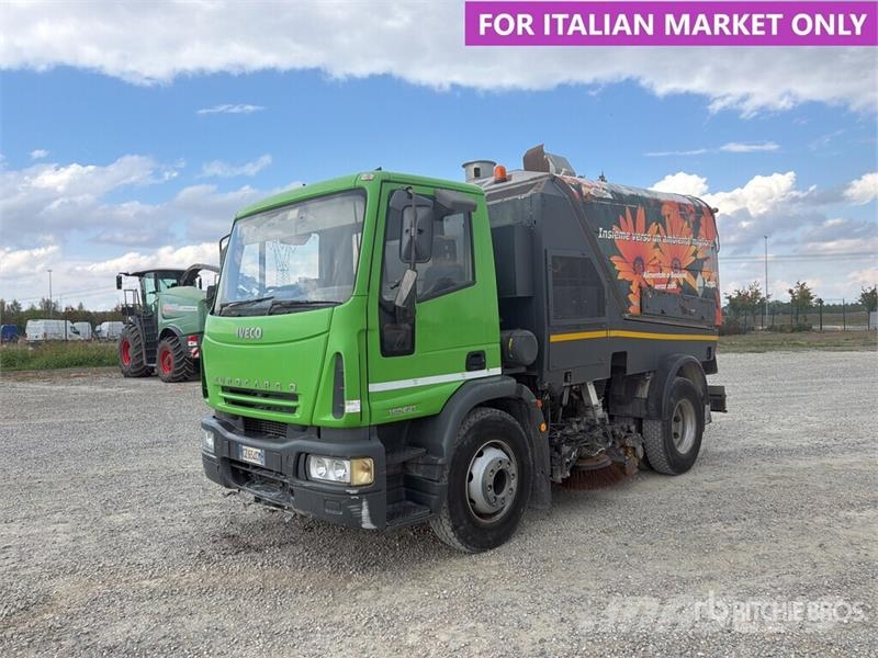 Iveco Schmidt SK650/59-1-033 on Iveco Eurocargo Sweeper  Polovni kamioni za čišćenje