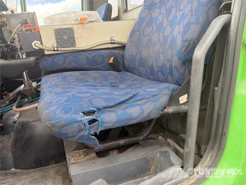 Iveco Schmidt SK650/59-1-033 on Iveco Eurocargo Sweeper Камиони за почистване