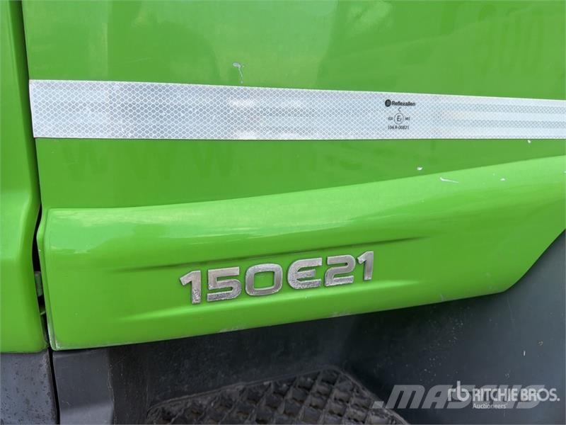Iveco Schmidt SK650/59-1-033 on Iveco Eurocargo Sweeper Камиони за почистване