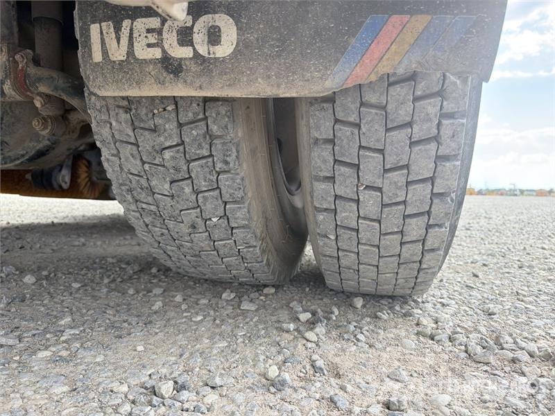 Iveco Schmidt SK650/59-1-033 on Iveco Eurocargo Sweeper Камиони за почистване
