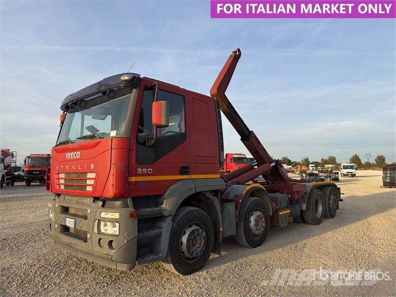 Iveco Stralis 350 8x2 Sleeper Roll-Off Truck Camion cu incarcator