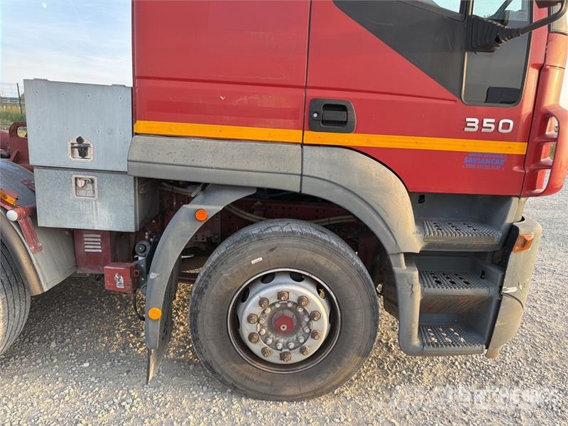 Iveco Stralis 350 8x2 Sleeper Roll-Off Truck Camion con cassone scarrabile