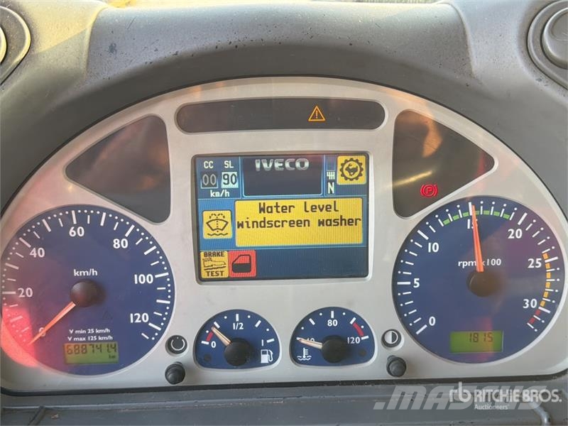 Iveco Stralis 350 8x2 Sleeper Roll-Off Truck Camion con cassone scarrabile