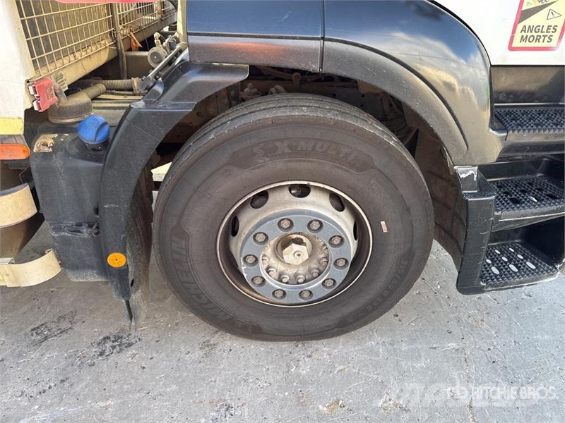 Iveco Stralis 360 EEV 8x2 Camion Plateau Flatbed Truck Platformos/ Pakrovimas iš šono