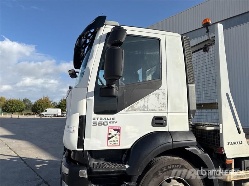 Iveco Stralis 360 EEV 8x2 Camion Plateau Flatbed Truck Platformos/ Pakrovimas iš šono