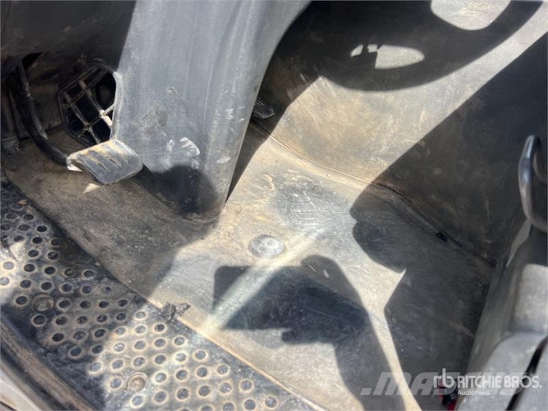 Iveco Stralis 450 6x2 Camion Amplirol Roll-Off Truck Camiones portacubetas