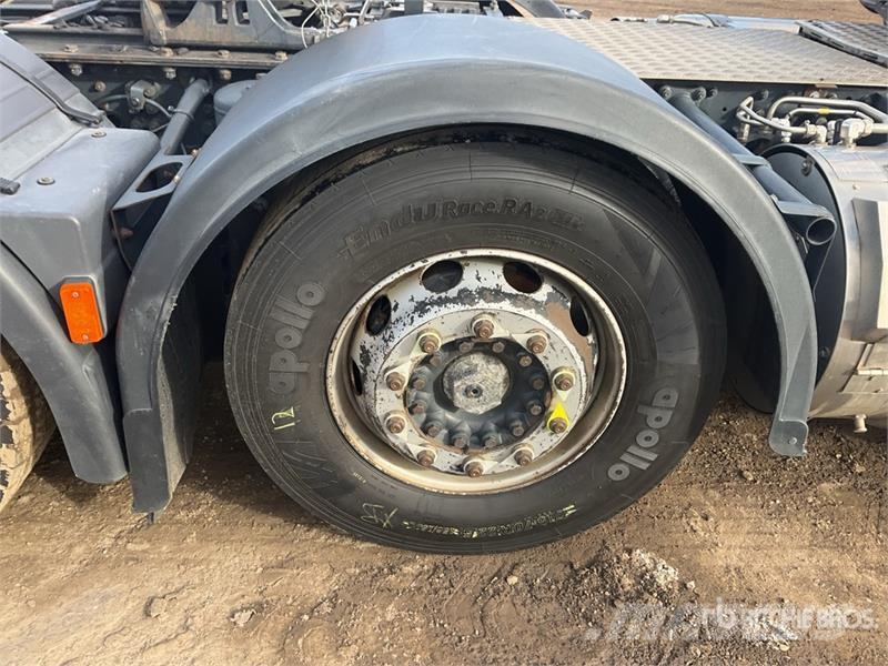 Iveco Stralis 460 LNG 6x2 Tri/A Sleeper Truck Tractor Tractor Units