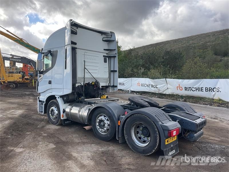 Iveco Stralis 460 LNG 6x2 Tri/A Sleeper Truck Tractor 牵引车