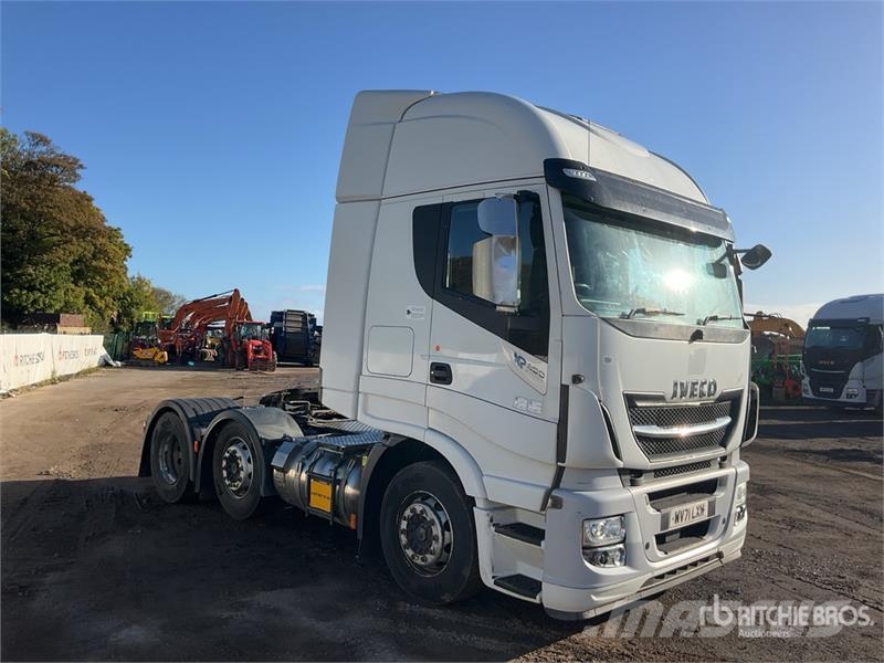 Iveco Stralis 460 LNG 6x2 Tri/A Sleeper Truck Tractor 牵引车