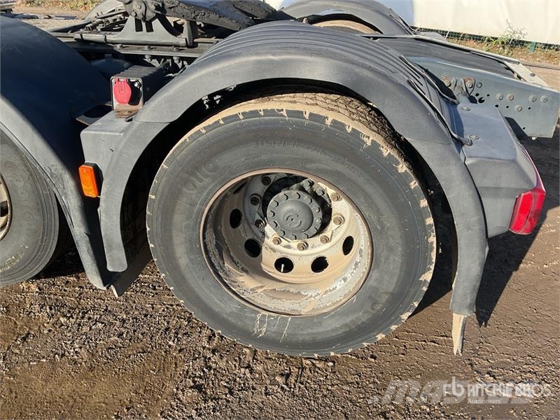 Iveco Stralis 460 LNG 6x2 Tri/A Sleeper Truck Tractor 牵引车