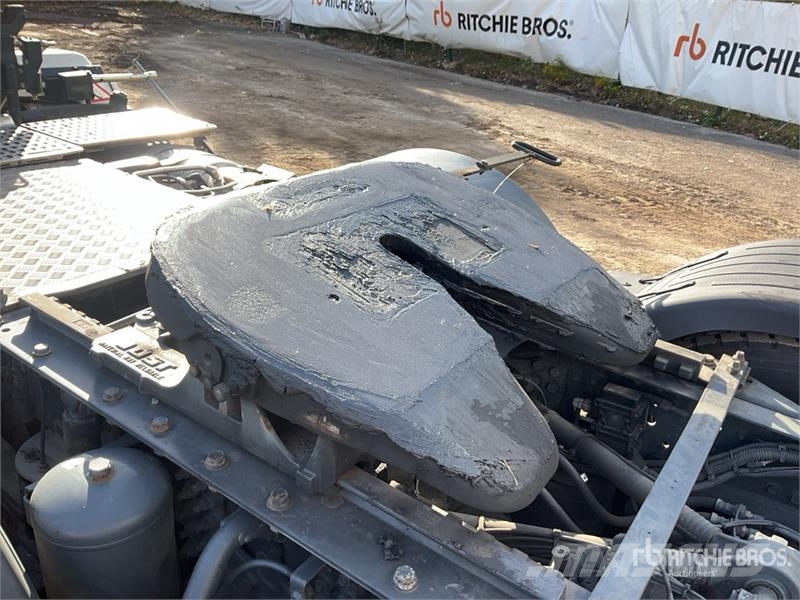 Iveco Stralis 460 LNG 6x2 Tri/A Sleeper Truck Tractor Tractor Units