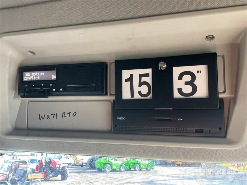Iveco Stralis 460 LNG 6x2 Tri/A Sleeper Truck Tractor Tractor Units