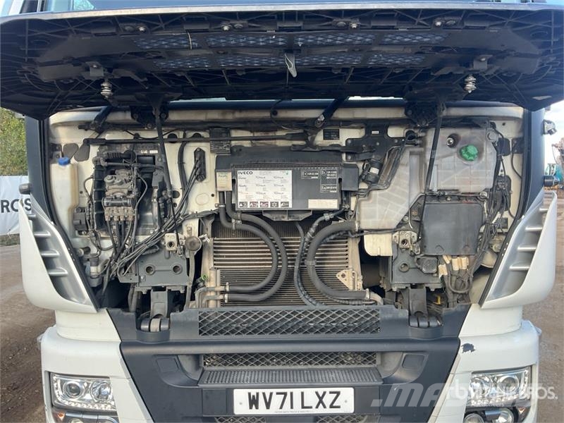Iveco Stralis 460 LNG 6x2 Tri/A Sleeper Truck Tractor Влекачи