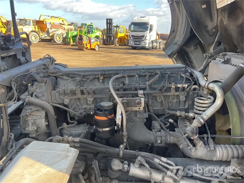 Iveco Stralis 460 LNG 6x2 Tri/A Sleeper Truck Tractor Влекачи