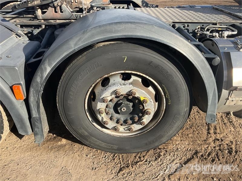 Iveco Stralis 460 LNG 6x2 Tri/A Sleeper Truck Tractor Tractor Units