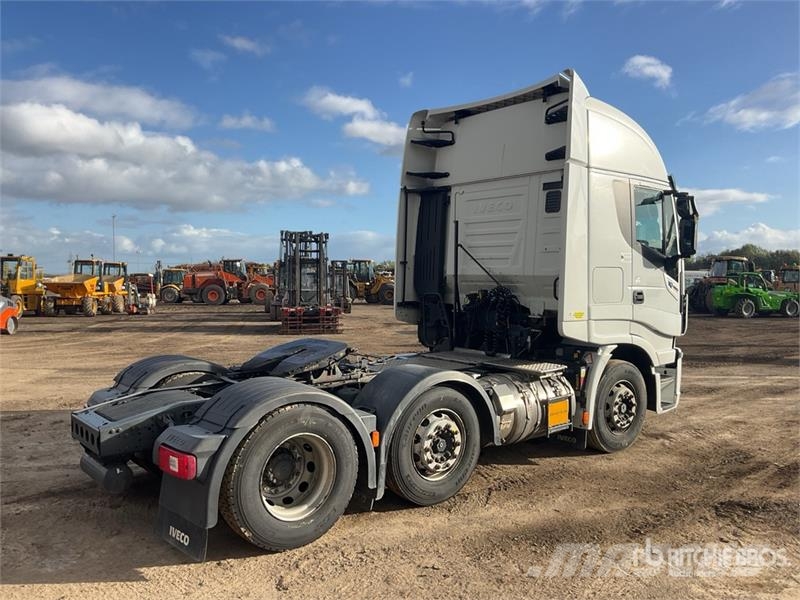 Iveco Stralis 460 LNG 6x2 Tri/A Sleeper Truck Tractor Tractor Units