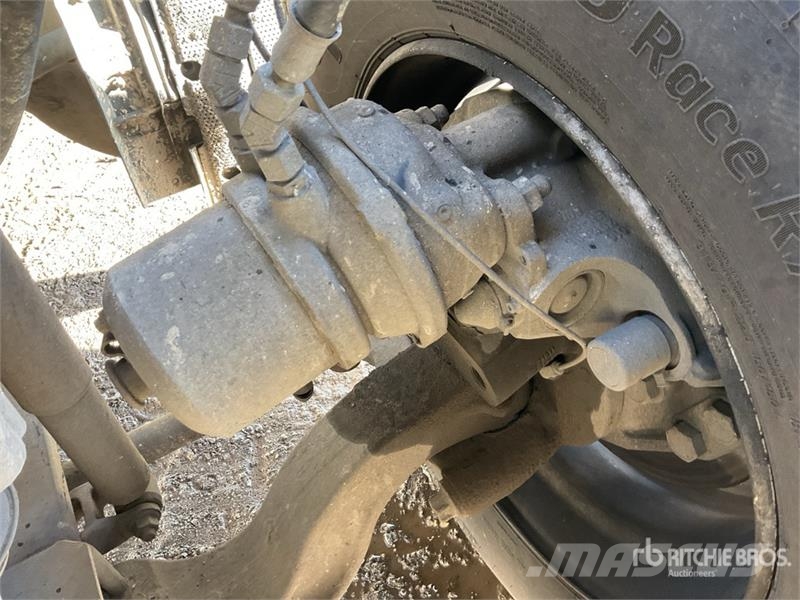 Iveco Stralis 460 LNG 6x2 Tri/A Sleeper Truck Tractor 牵引车