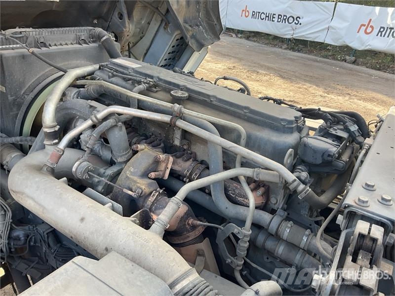 Iveco Stralis 460 LNG 6x2 Tri/A Sleeper Truck Tractor Tractor Units