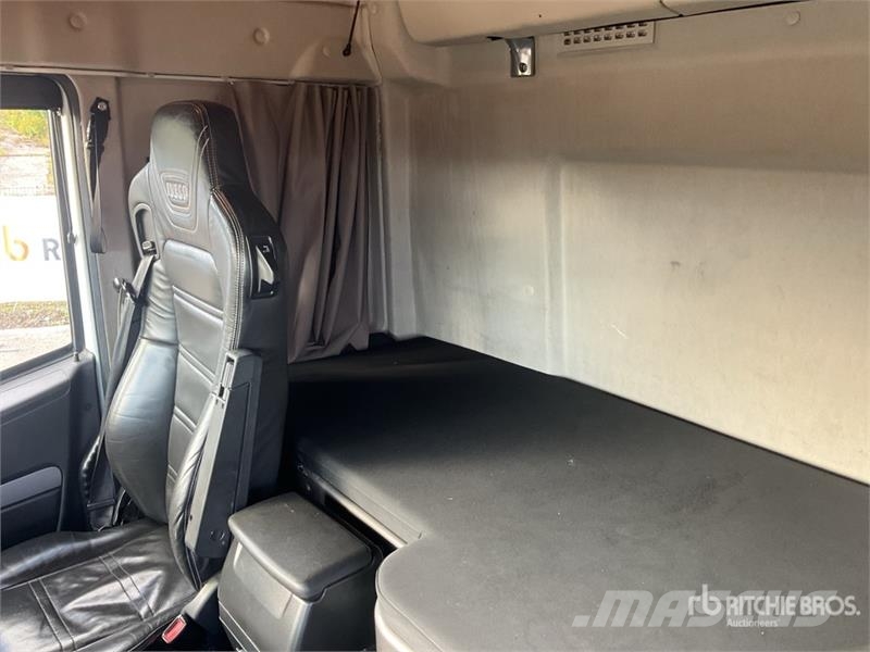 Iveco Stralis 460 LNG 6x2 Tri/A Sleeper Truck Tractor Влекачи